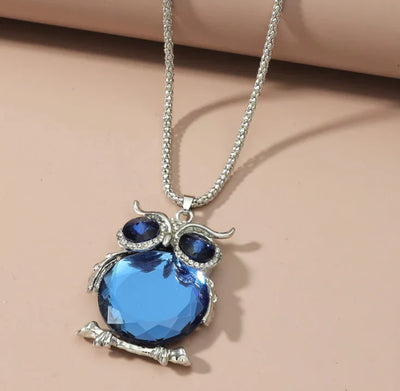 Collier pendentif hibou bleu
