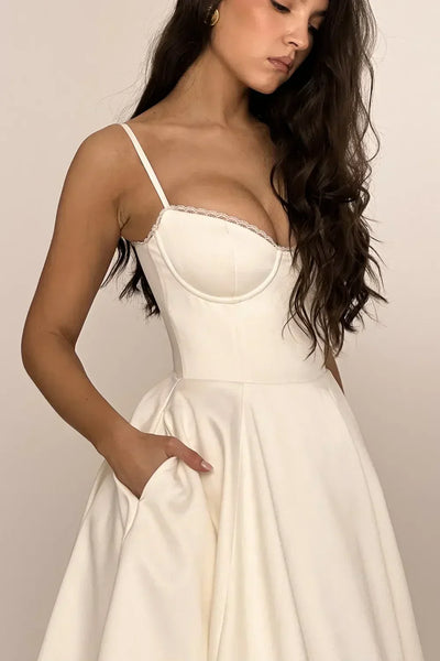 Minerva - Robe Princesse de Luxe à Bretelles Spaghetti