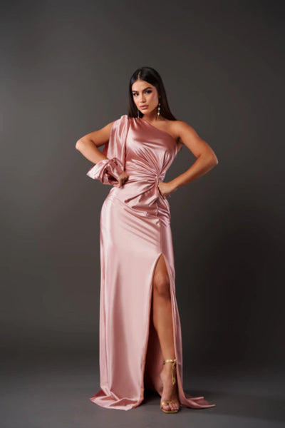 Élise - Robe en satin élégante à une épaule avec fente latérale