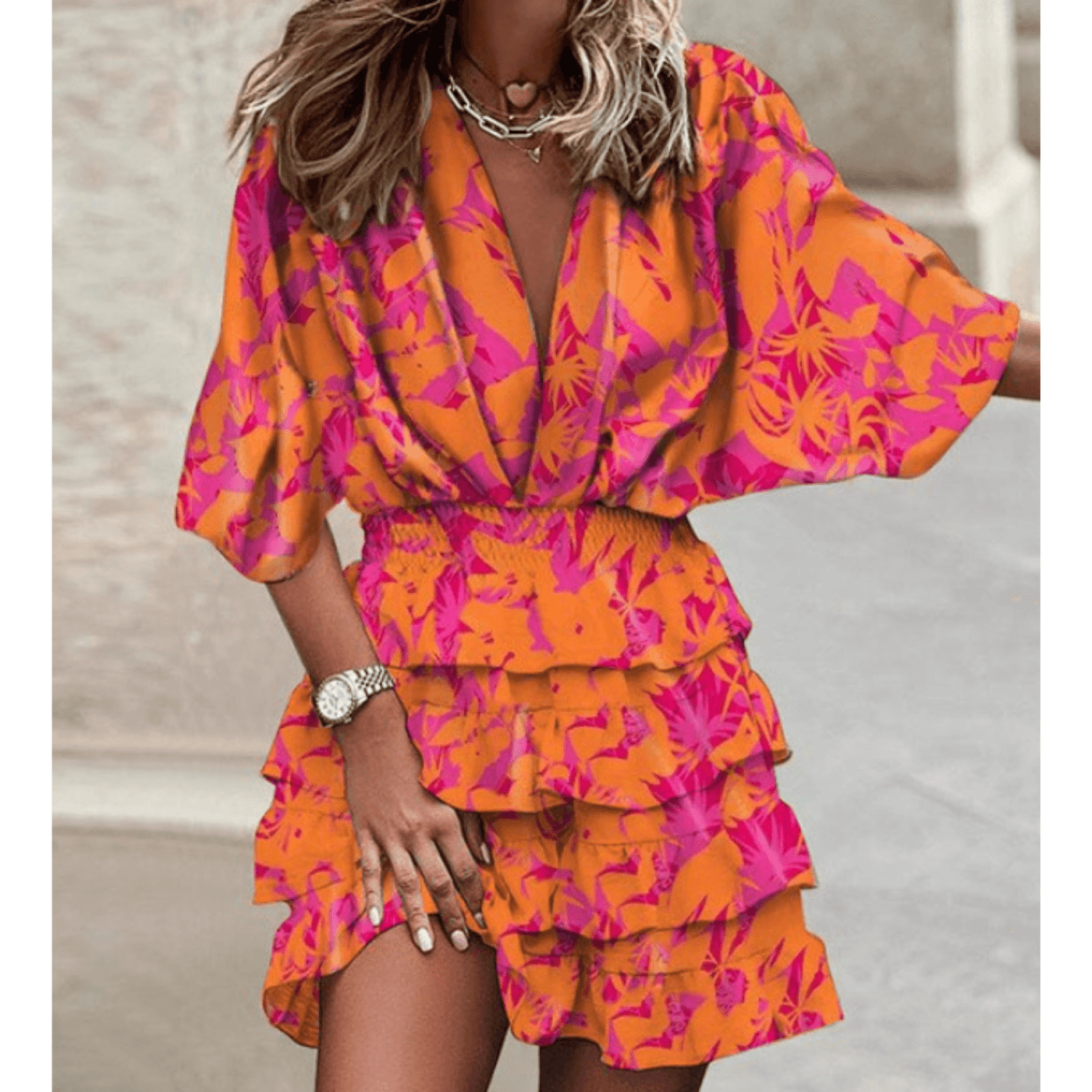 Eléa - Robe d'été élégante avec décolleté en V