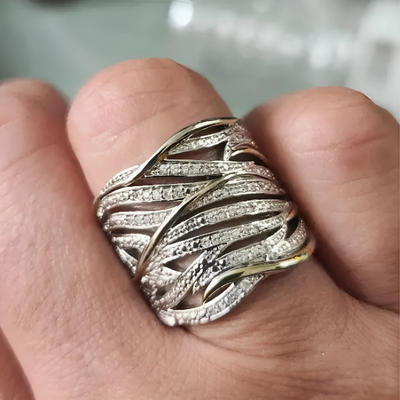 Bague élégante à plusieurs couches en torsion