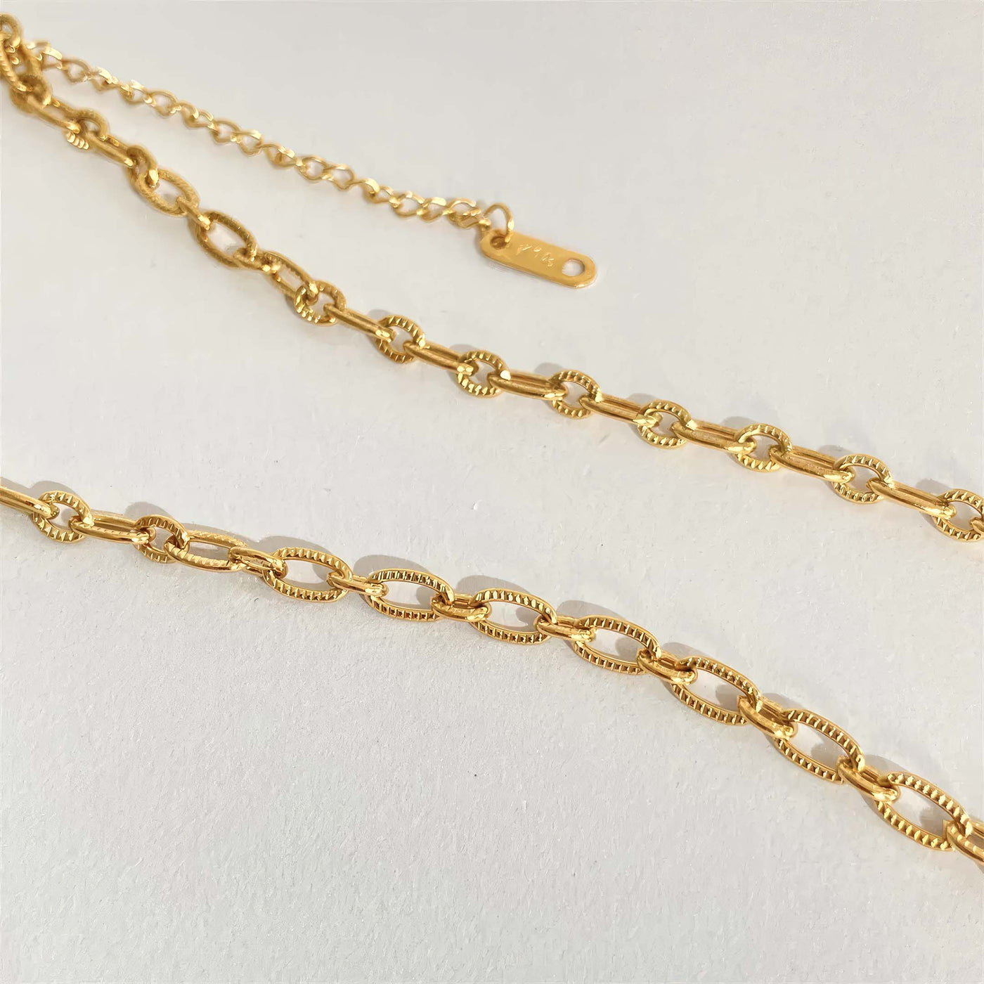 Collier Soleil & Lune en nacre – Harmonie et énergie