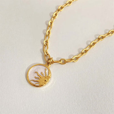 Collier Soleil & Lune en nacre – Harmonie et énergie