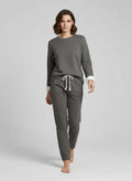 Gris foncé