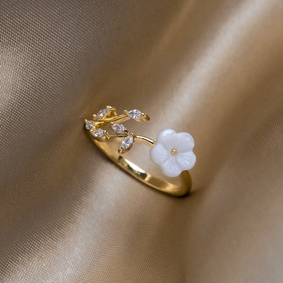 Claire – Bague fleurs blanches