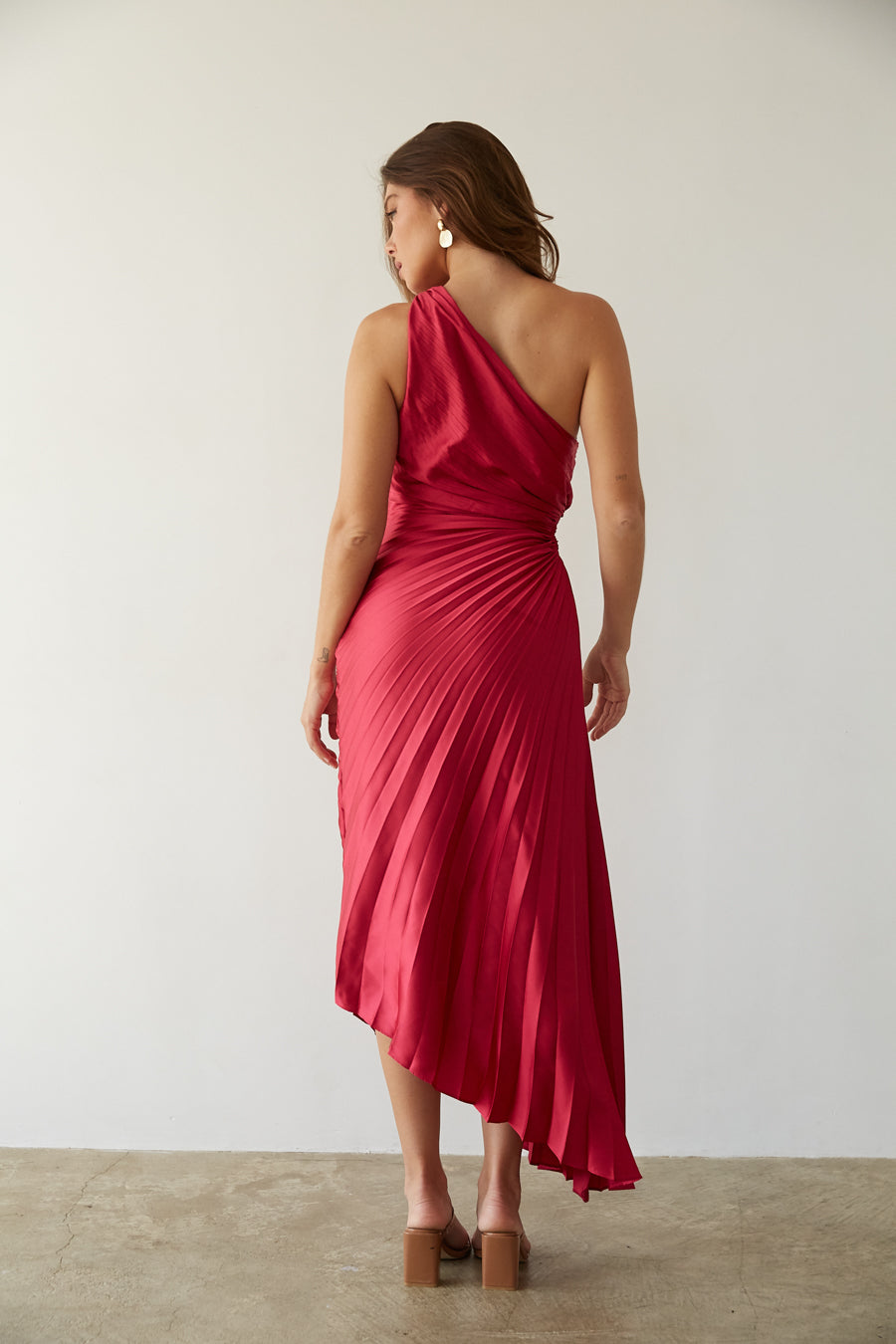 Sylviana - Robe midi à plis et une épaule